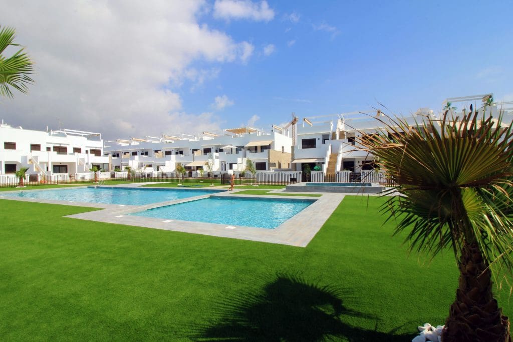 3 bedroom Apartment for sale in Torre de la Horadada with pool - € 295,900 (Ref: 7086763)