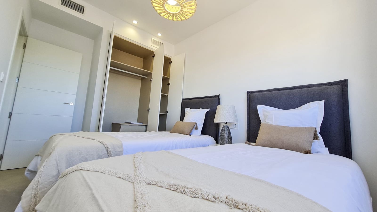 3 bedroom Villa for sale in San Pedro del Pinatar with pool - € 369,900 (Ref: 8031619)