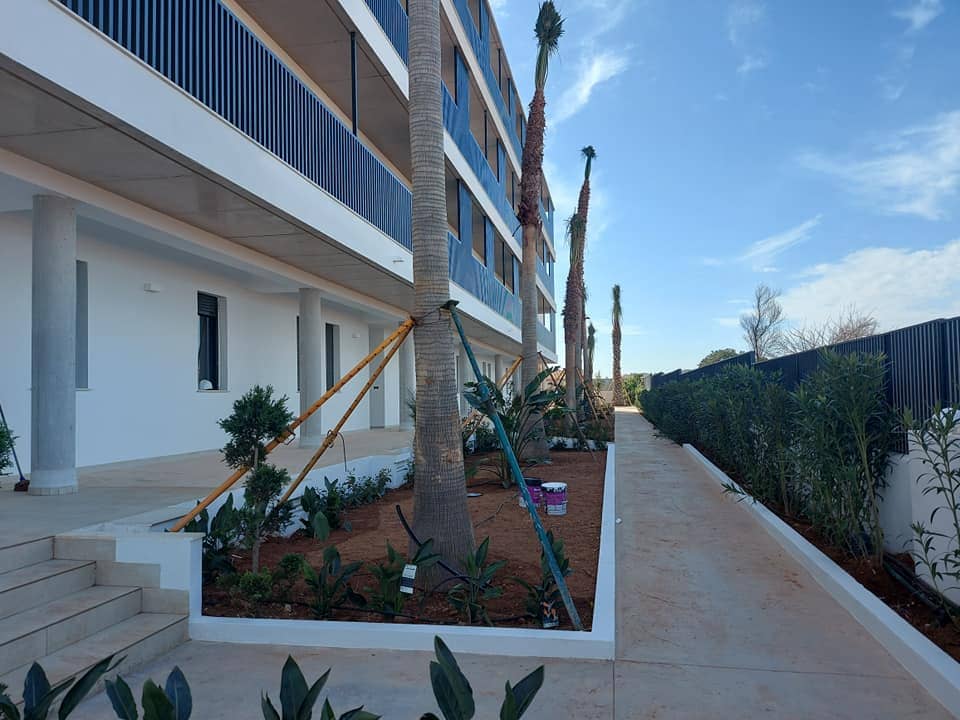 2 bedroom Apartment for sale in Mar de Cristal with pool - € 305,000 (Ref: 8103338)