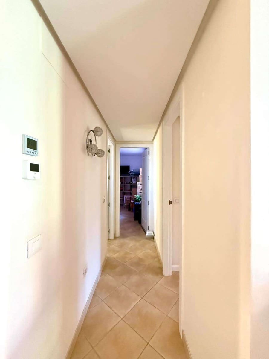 Villa for sale in Corvera with pool - € 159,900 (Ref: 9412600)