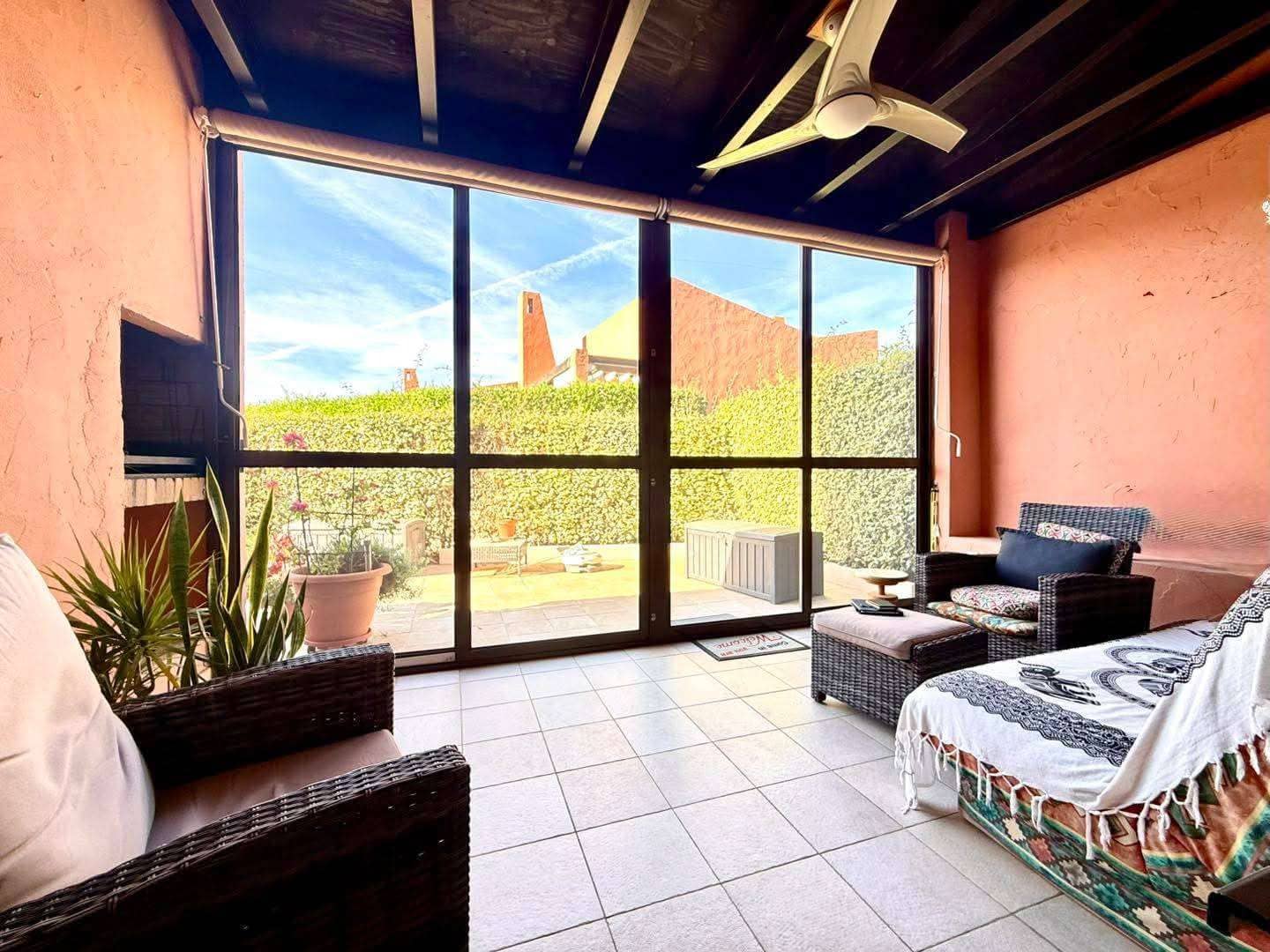 Villa for sale in Corvera with pool - € 159,900 (Ref: 9412600)