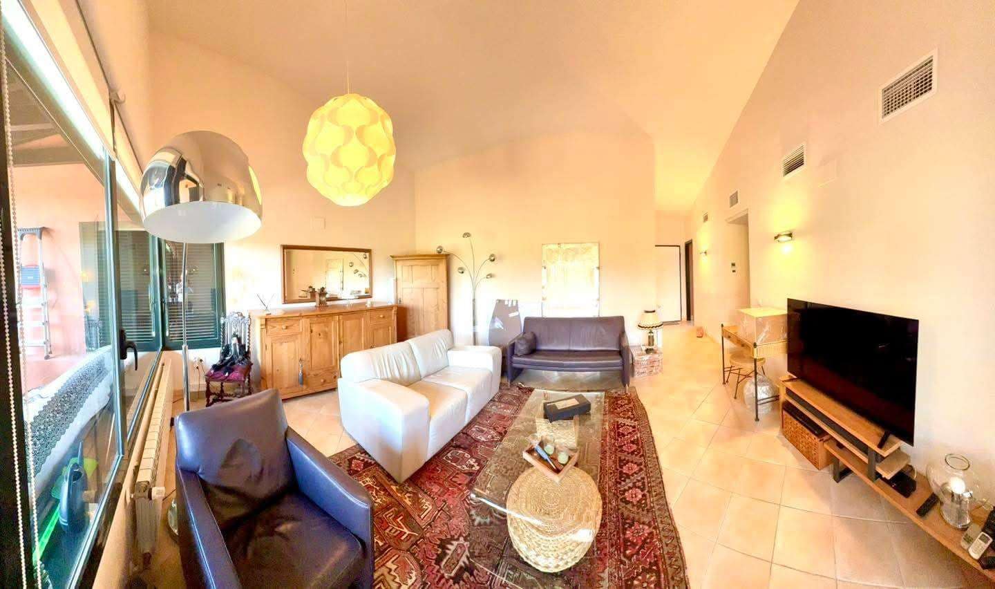 Villa for sale in Corvera with pool - € 159,900 (Ref: 9412600)