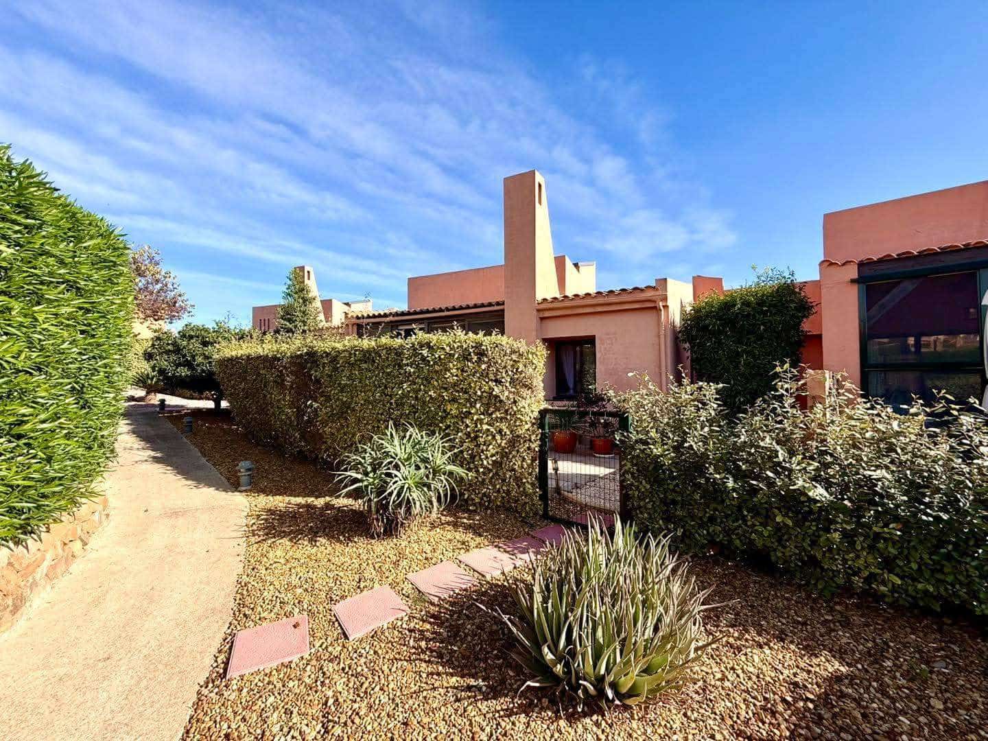 Villa for sale in Corvera with pool - € 159,900 (Ref: 9412600)