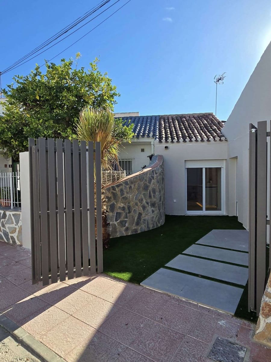 3 makuuhuone Omakotitalo myytävänä paikassa Santiago de la Ribera mukana uima-altaan - 364 800 € (Ref: 9412606)