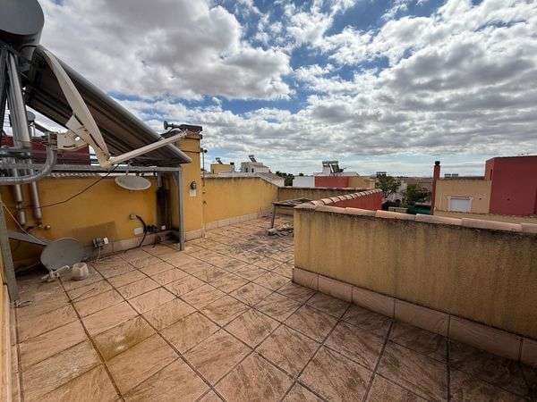 3 makuuhuone Omakotitalo myytävänä paikassa La Tercia mukana uima-altaan - 155 000 € (Ref: 9412607)