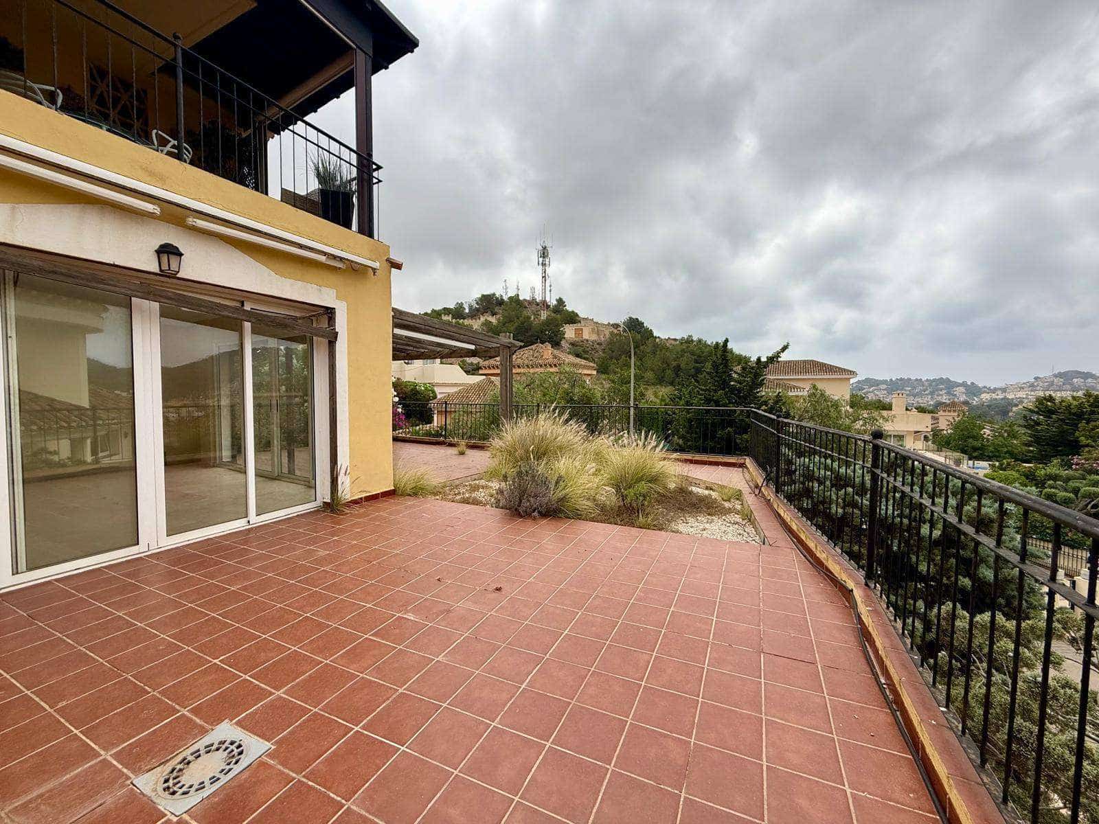 2 bedroom Apartment for sale in Los Belones with pool - € 245,000 (Ref: 9412634)