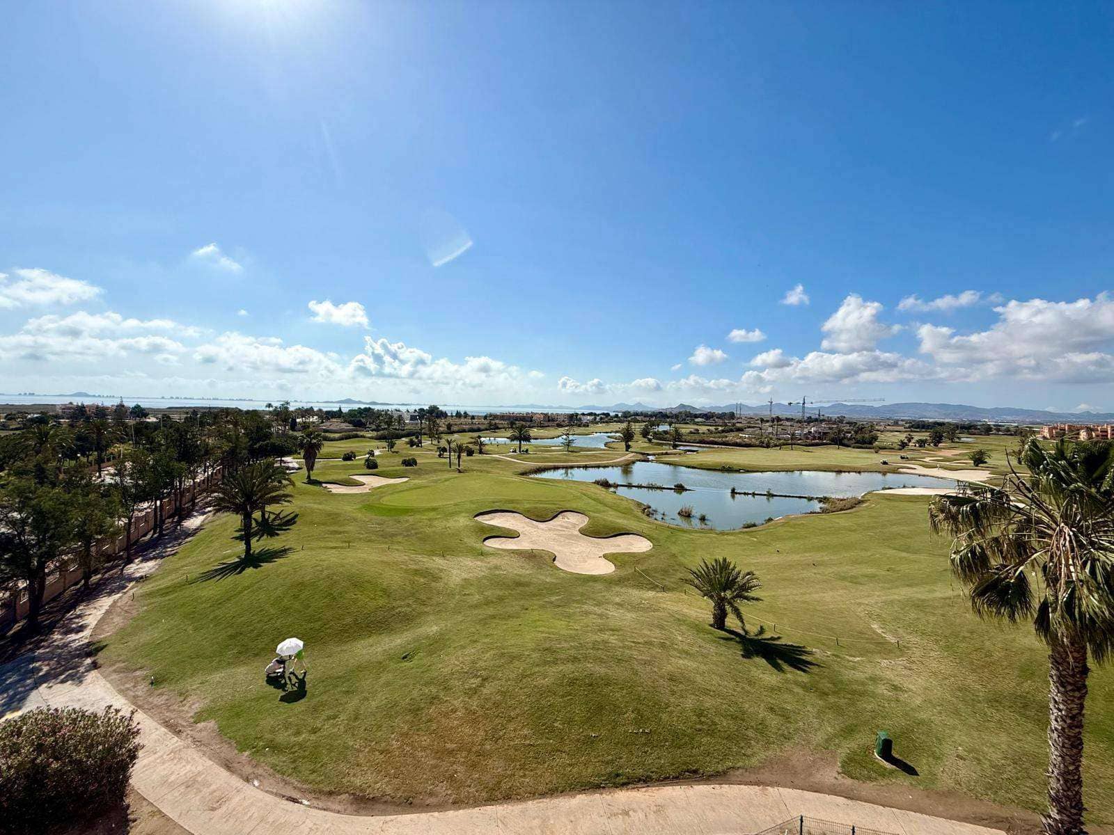 2 bedroom Apartment for sale in Los Alcazares with pool - € 130,800 (Ref: 9412636)