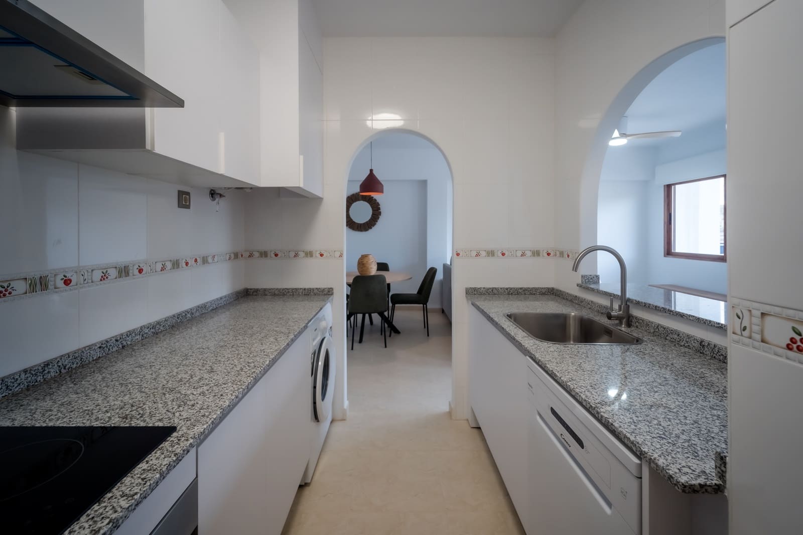 2 bedroom Apartment for sale in Almeria city with pool garage - € 118,900 (Ref: 9450083)