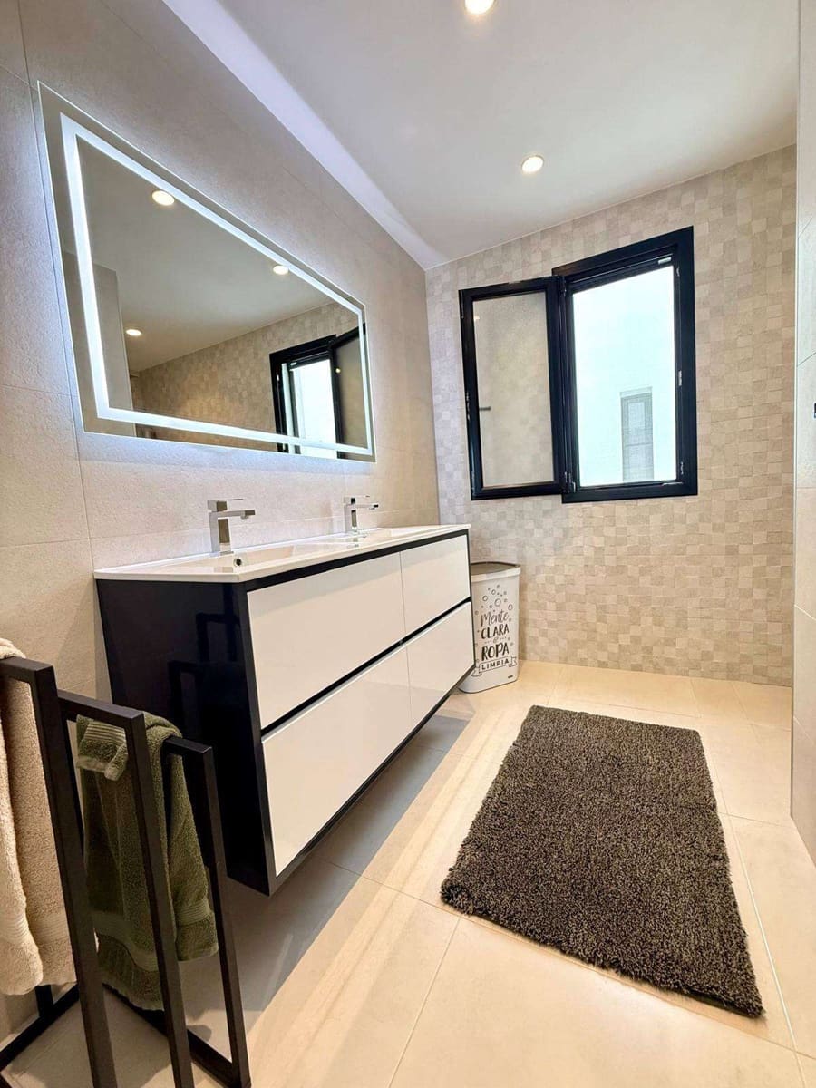 3 quarto Moradia para venda em Santiago de la Ribera com piscina - 429 000 € (Ref: 9594526)