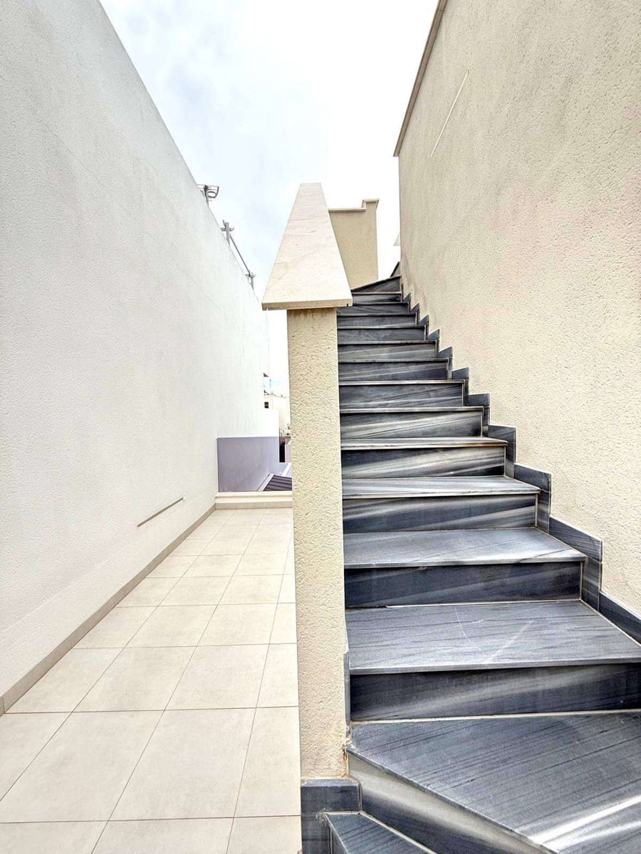 3 quarto Moradia para venda em Santiago de la Ribera com piscina - 429 000 € (Ref: 9594526)