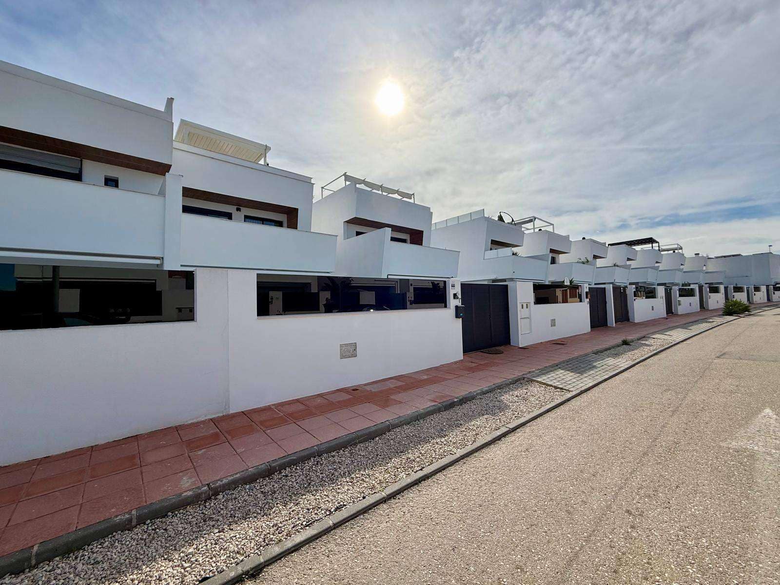 3 quarto Moradia para venda em Santiago de la Ribera com piscina - 429 000 € (Ref: 9594526)