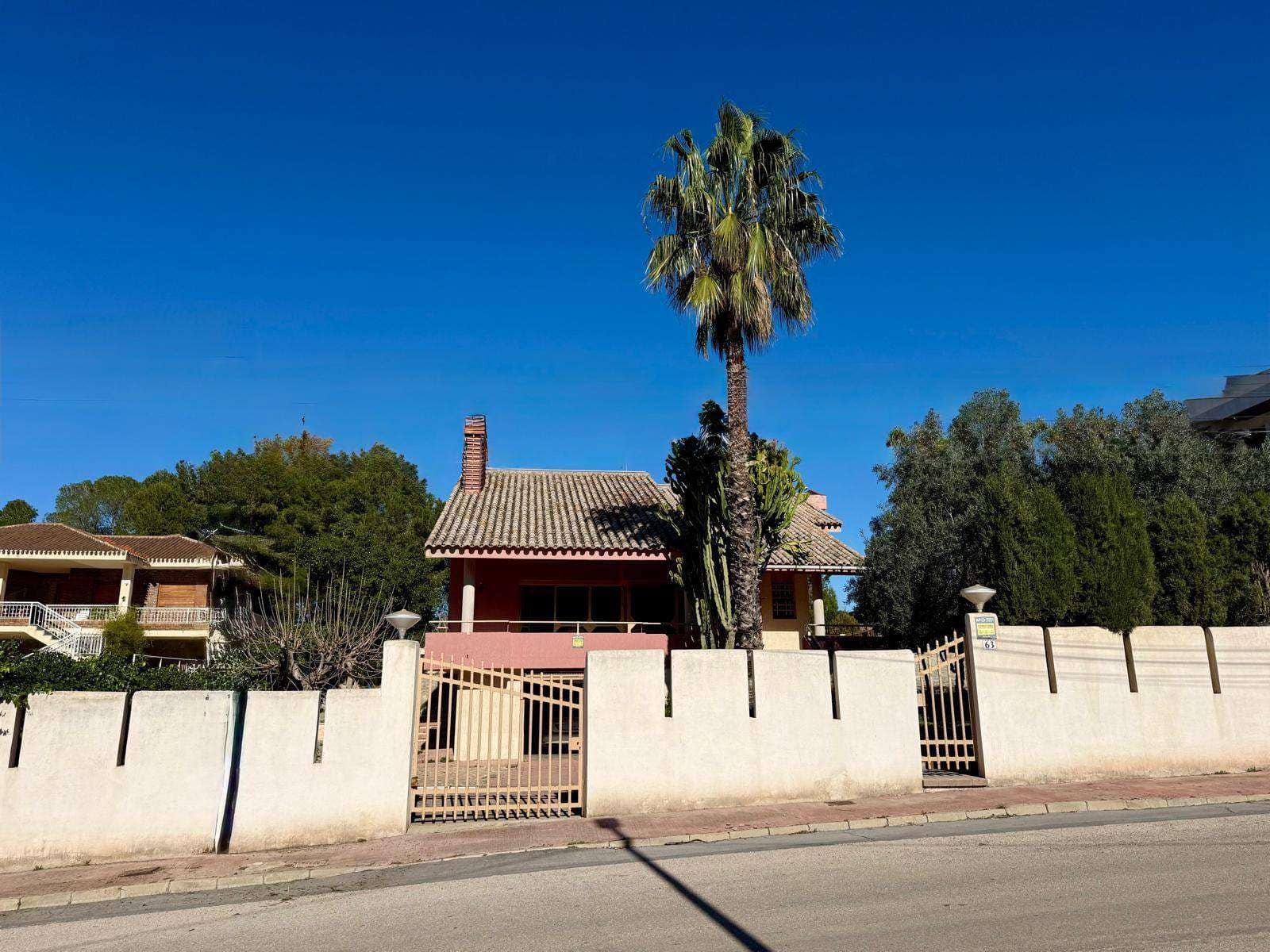 4 soveværelse Villa til salg i Algezares med swimmingpool garage - € 490.000 (Ref: 9625161)