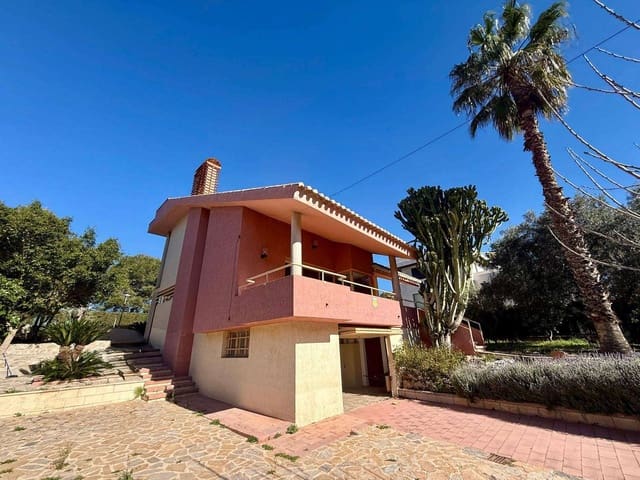 4 soveværelse Villa til salg i Algezares, Murcia by med swimmingpool garage - € 490.000 (Ref: 9625161)