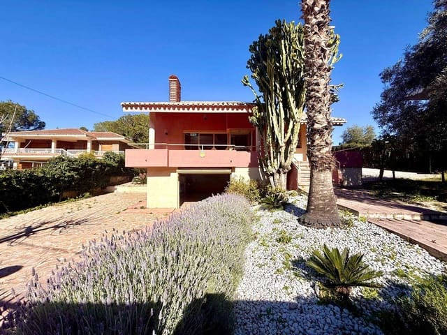 4 soveværelse Villa til salg i Algezares, Murcia by med swimmingpool garage - € 490.000 (Ref: 9625161)