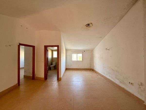 3 bedroom Apartment for sale in Avileses - € 130,000 (Ref: 9816824)