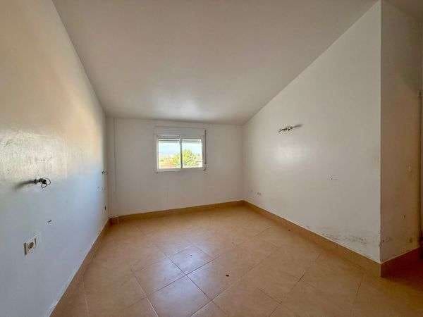 3 bedroom Apartment for sale in Avileses - € 130,000 (Ref: 9816824)