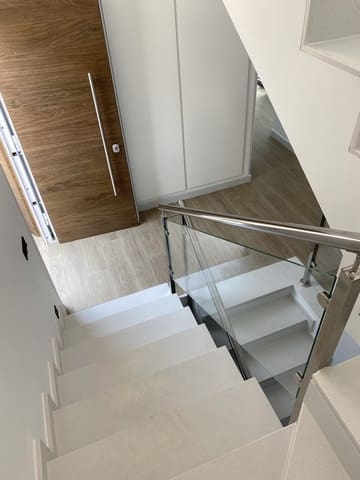 3 slaapkamer Villa te koop in Finestrat met zwembad garage - € 820.000 (Ref: 5974335)