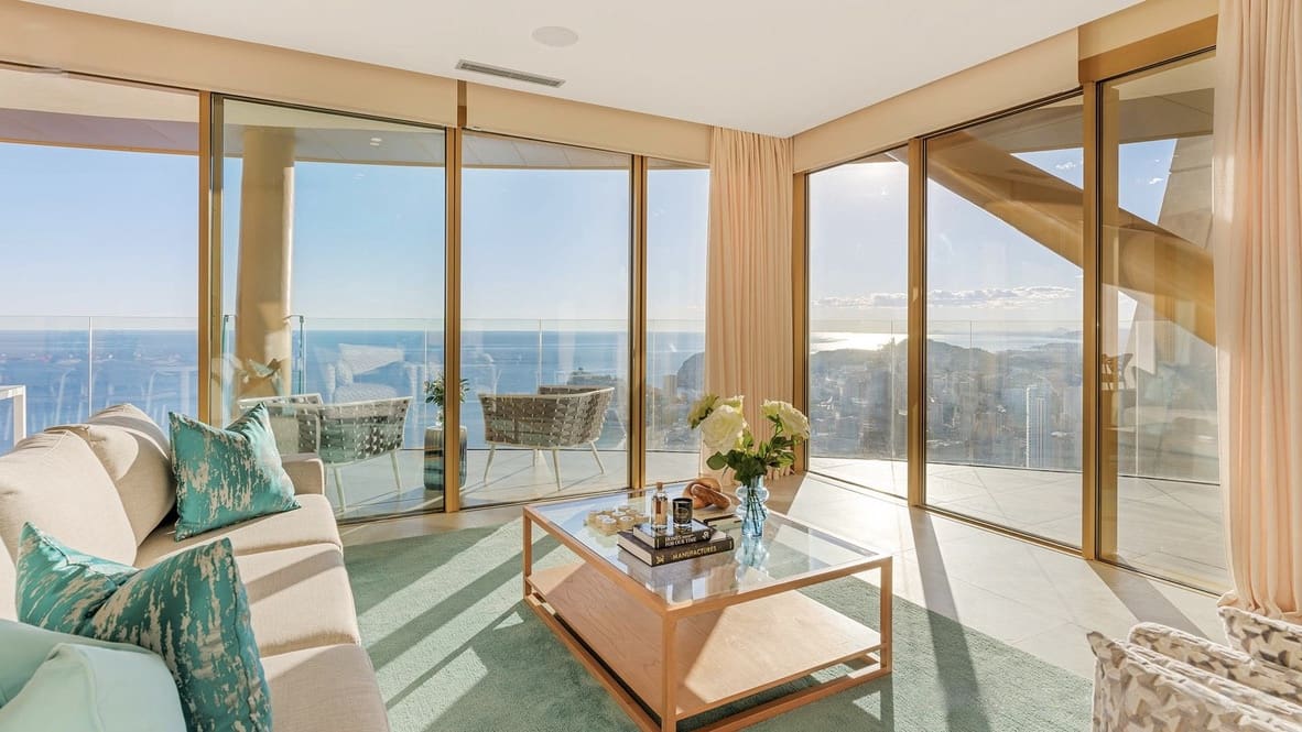 2 sovrum Lägenhet till salu i Benidorm med garage - 1 170 000 € (Ref: 6617664)