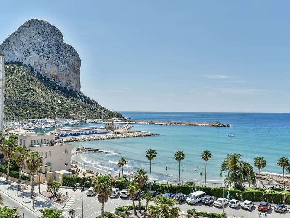 3 makuuhuone Huoneisto myytävänä paikassa Calpe / Calp mukana uima-altaan 
autotalli - 840 000 € (Ref: 6789066)