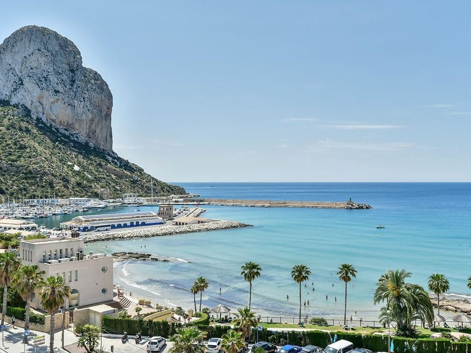 3 makuuhuone Huoneisto myytävänä paikassa Calpe / Calp mukana uima-altaan 
autotalli - 840 000 € (Ref: 6789066)