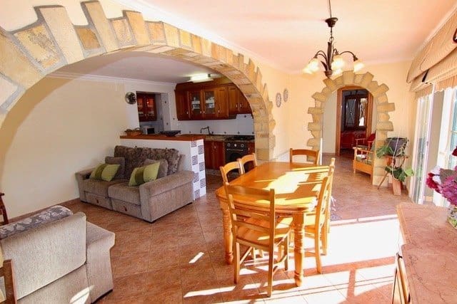 6 bedroom Finca/Country House for sale in Jalon / Xalo with pool garage - € 849,950 (Ref: 6792596)