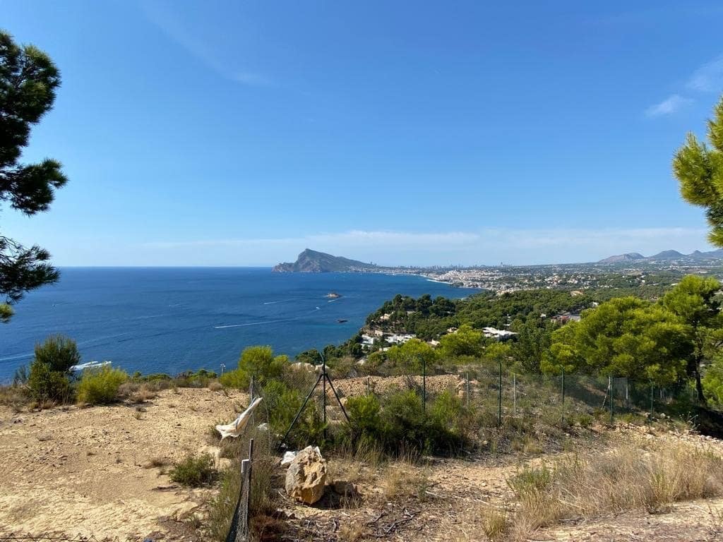 3 bedroom Villa for sale in Altea with pool garage - € 1,750,000 (Ref: 6882607)