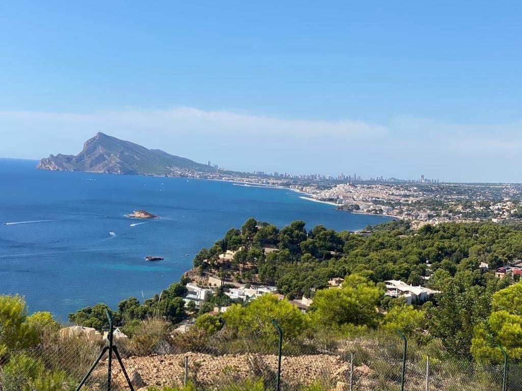 3 bedroom Villa for sale in Altea with pool garage - € 1,750,000 (Ref: 6882607)