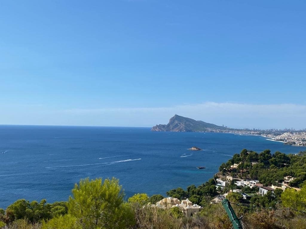 3 bedroom Villa for sale in Altea with pool garage - € 1,750,000 (Ref: 6882607)