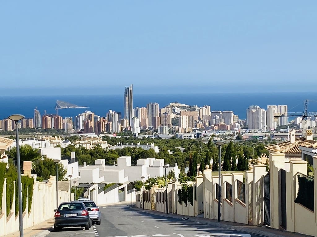 3 bedroom Villa for sale in Finestrat with pool garage - € 820,000 (Ref: 6991807)