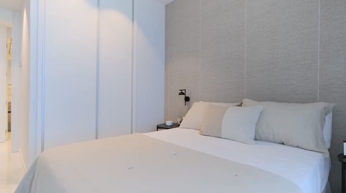 2 slaapkamer Appartement te koop in Benidorm met zwembad garage - € 690.000 (Ref: 7007532)