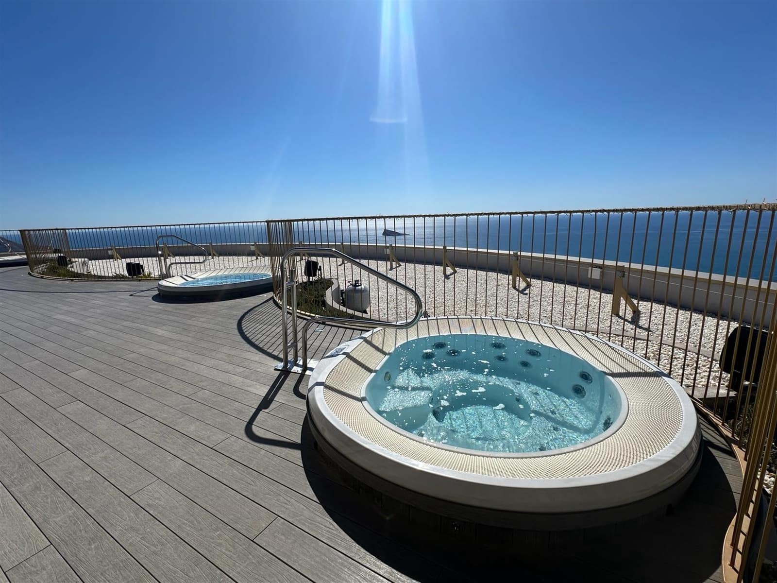 3 bedroom Apartment for sale in Benidorm with pool garage - € 1,065,000 (Ref: 7016171)