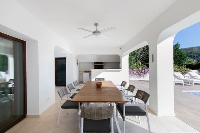 6 camera da letto Villa in vendita in Moraira, Teulada-Moraira con garage - 1.890.000 € (Rif: 7071710)