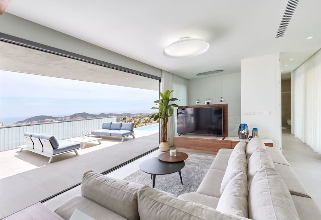 4 bedroom Villa for sale in Finestrat with pool garage - € 1,400,000 (Ref: 7116169)