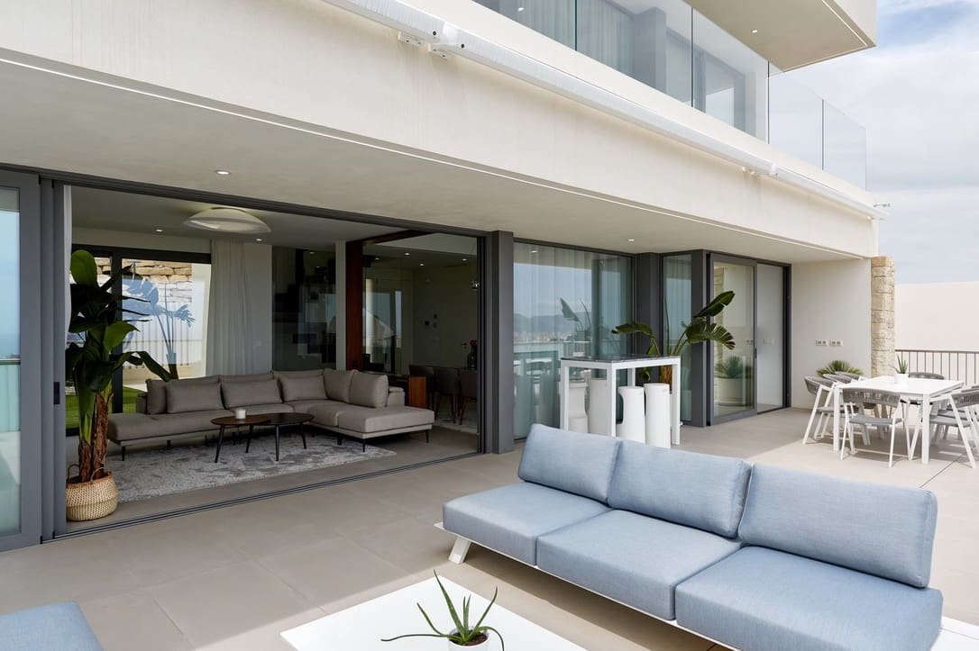 4 bedroom Villa for sale in Finestrat with pool garage - € 1,400,000 (Ref: 7116169)