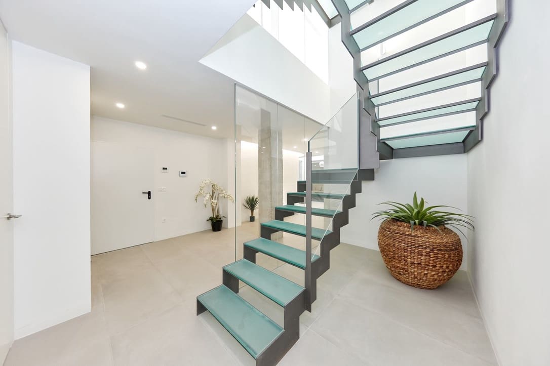 4 bedroom Villa for sale in Finestrat with pool garage - € 1,400,000 (Ref: 7116169)