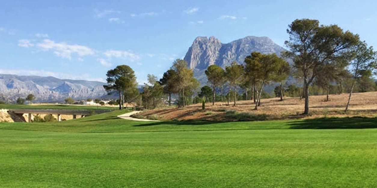 3 bedroom Bungalow for sale in Finestrat with pool garage - € 399,800 (Ref: 7306558)