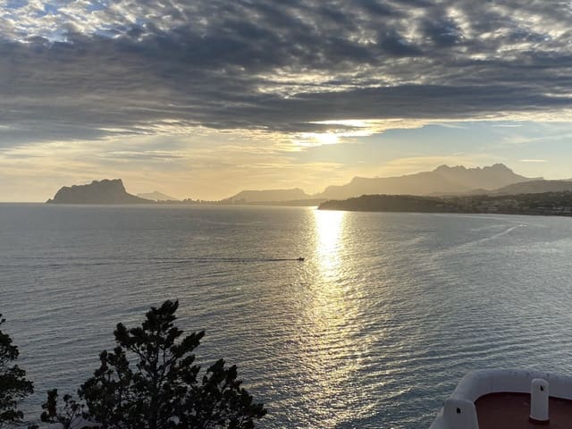 Chalet de 4 habitaciones en Moraira, Teulada-Moraira en venta con piscina garaje - 1.890.000 € (Ref: 7346504)