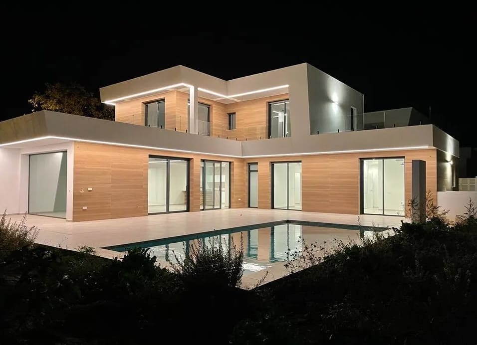 4 bedroom Villa for sale in Calpe / Calp with pool garage - € 1,200,000 (Ref: 7370496)