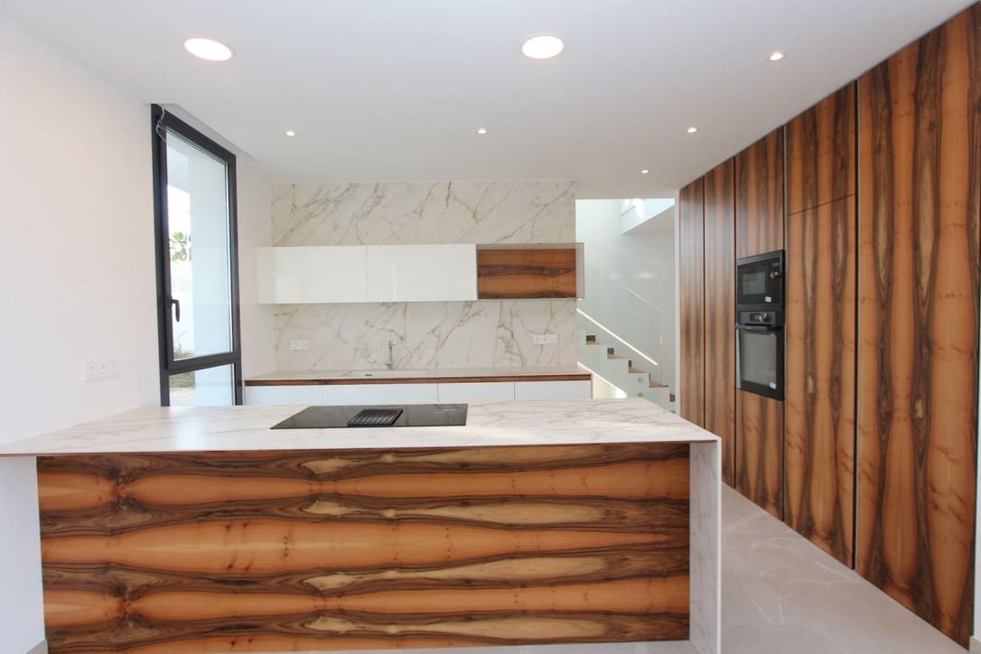 4 bedroom Villa for sale in Calpe / Calp with pool garage - € 1,200,000 (Ref: 7370496)