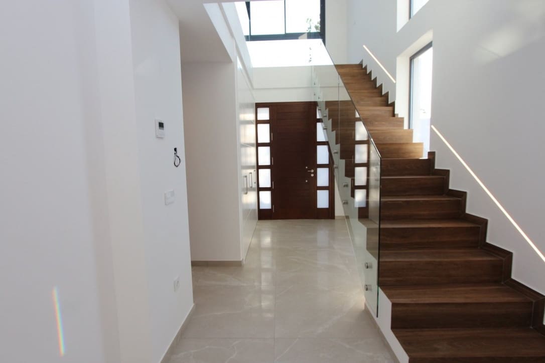 4 bedroom Villa for sale in Calpe / Calp with pool garage - € 1,200,000 (Ref: 7370496)