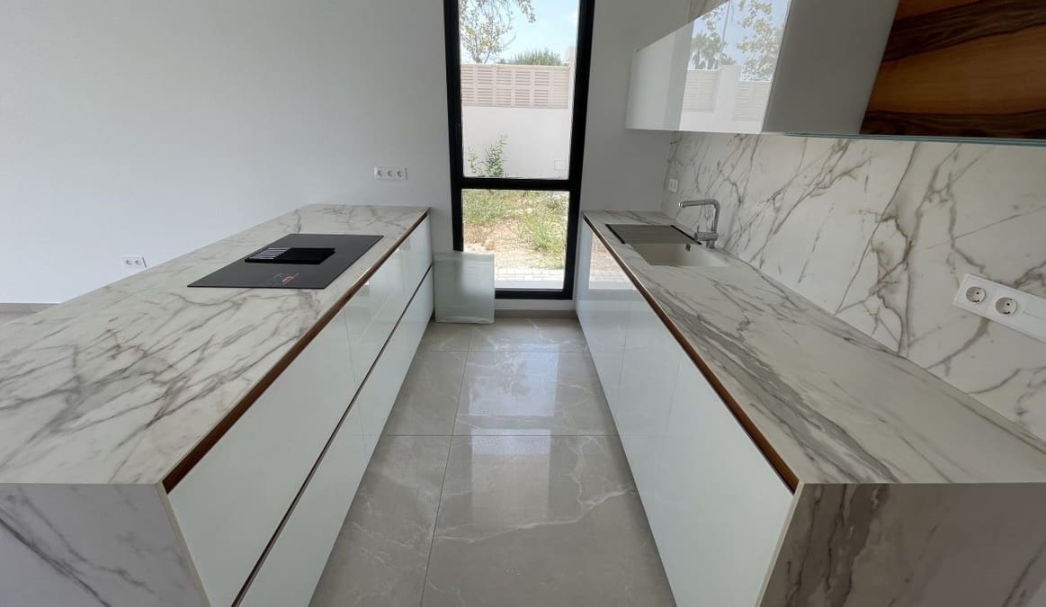 4 bedroom Villa for sale in Calpe / Calp with pool garage - € 1,200,000 (Ref: 7370496)