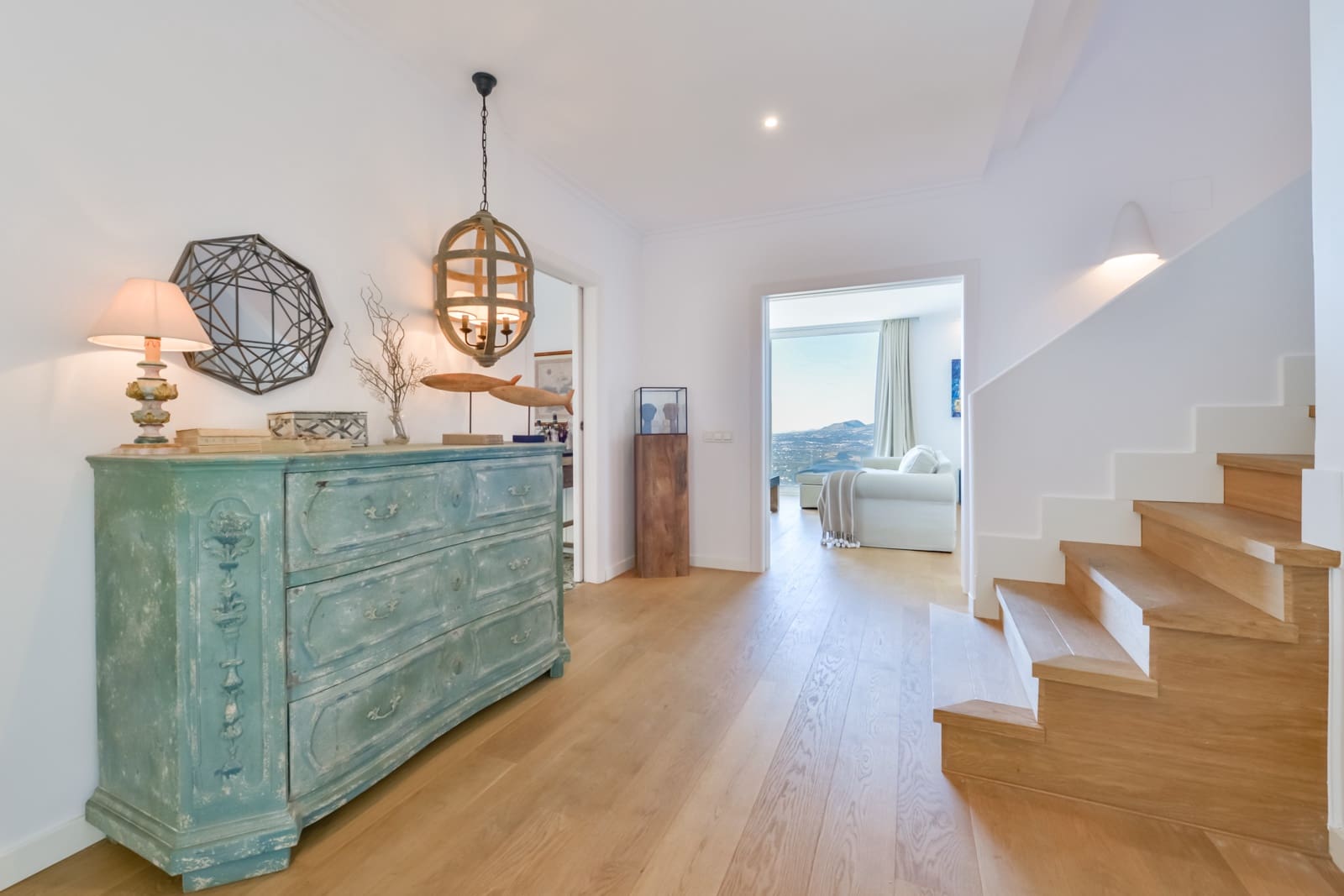 4 bedroom Villa for sale in Altea with garage - € 1,590,000 (Ref: 7381912)