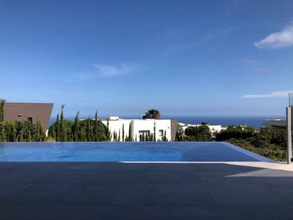 3 bedroom Villa for sale in Cumbre del Sol with pool garage - € 1,871,000 (Ref: 7389852)