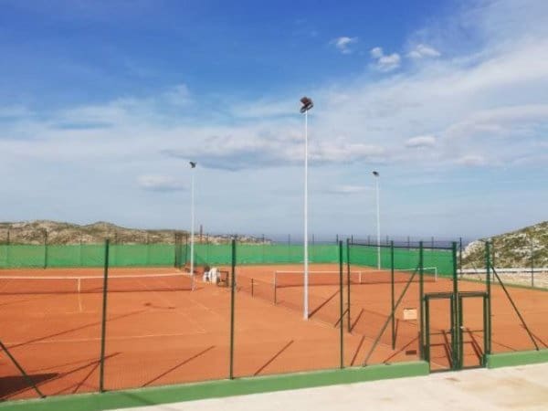 3 bedroom Villa for sale in Cumbre del Sol with pool garage - € 1,871,000 (Ref: 7389852)