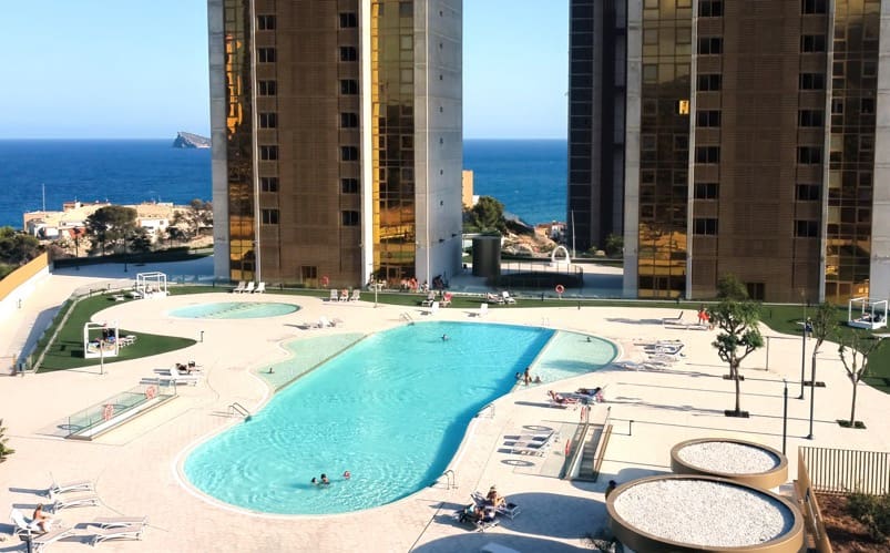 3 bedroom Apartment for sale in Benidorm with garage - € 1,265,000 (Ref: 7469839)