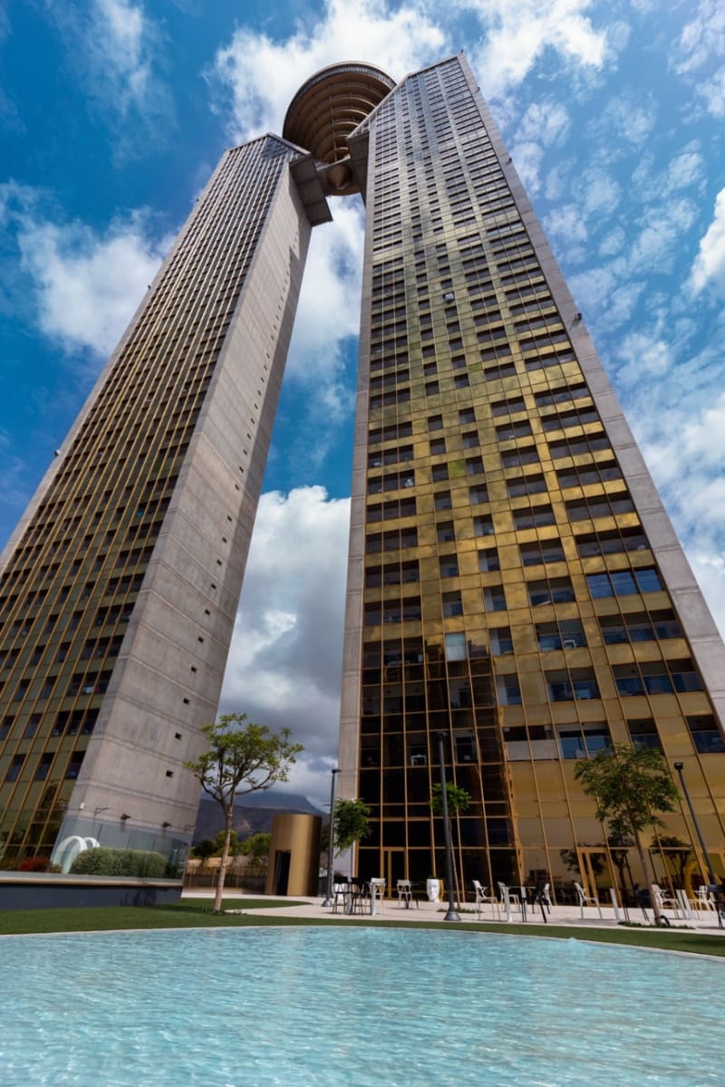 3 bedroom Apartment for sale in Benidorm with garage - € 1,265,000 (Ref: 7469839)