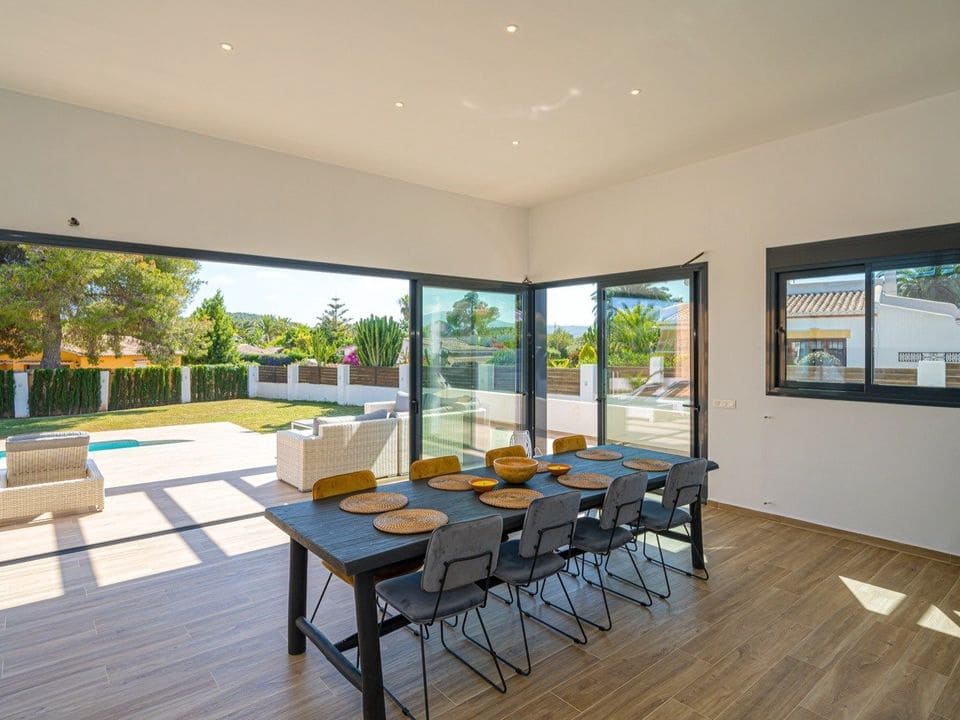 4 bedroom Villa for sale in Javea / Xabia with pool garage - € 1,175,000 (Ref: 7508898)