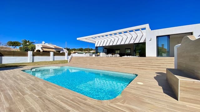 Chalet de 4 habitaciones en Javea / Xàbia en venta con piscina garaje - 1.175.000 € (Ref: 7508898)