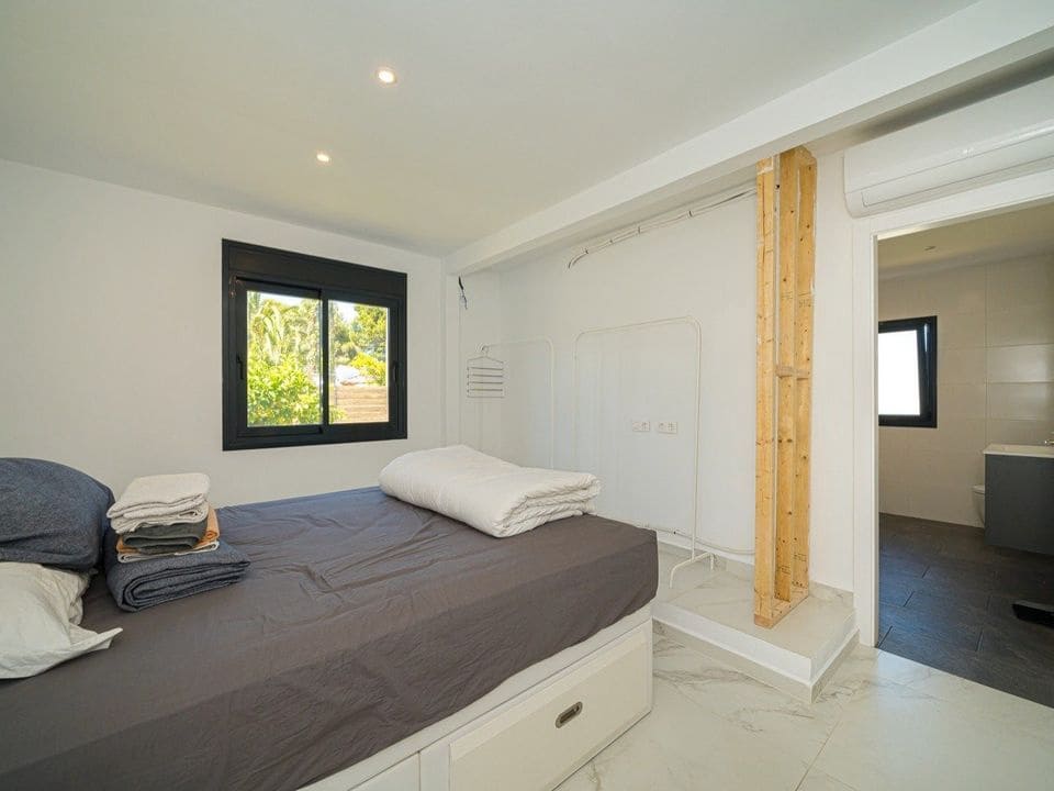 4 bedroom Villa for sale in Javea / Xabia with pool garage - € 1,175,000 (Ref: 7508898)