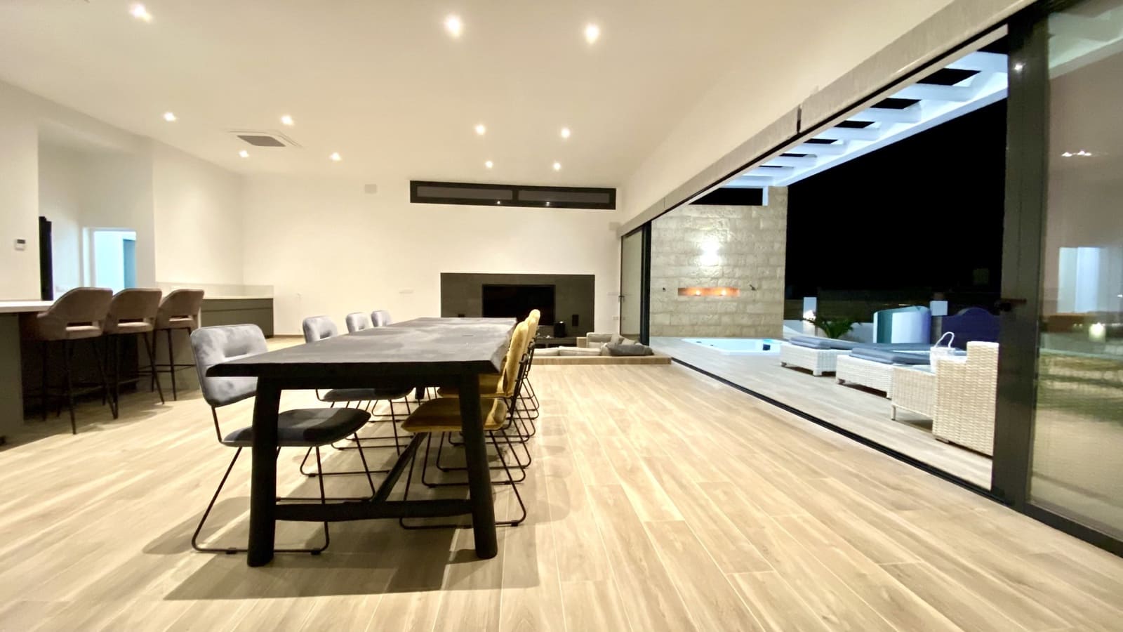 4 bedroom Villa for sale in Javea / Xabia with pool garage - € 1,175,000 (Ref: 7508898)